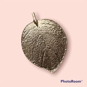 Gold Plated Leaf Pandent Fashion Jewelry Necklace Not Included